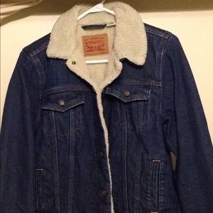 Levi's Sherpa Lined Denim Jacket (dark wash)